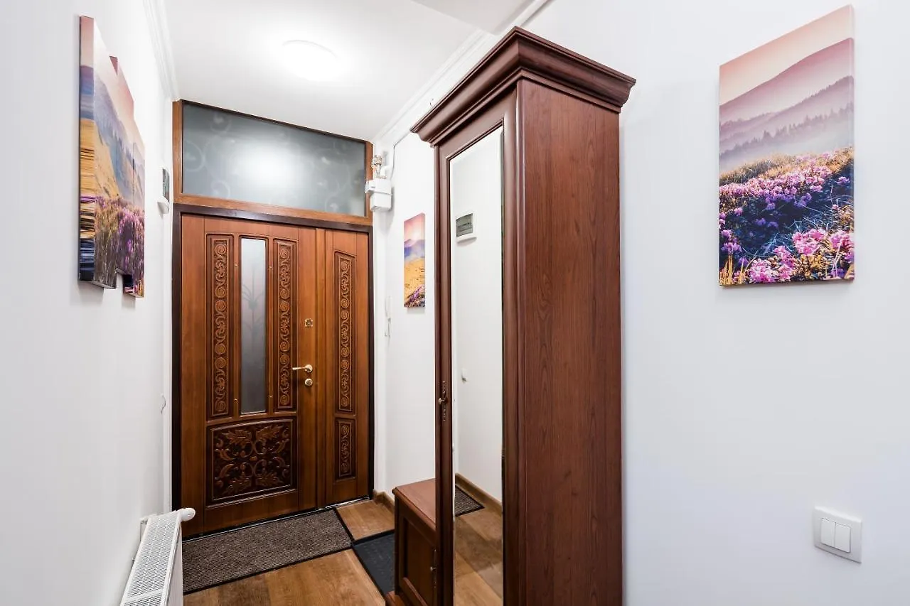 Romari Площа Міцкевича Lviv Apartment